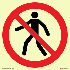 P004 Prohibition: No thoroughfare